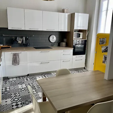 Apartment F3 A Deux Pas Du Port Et Du Centre-ville